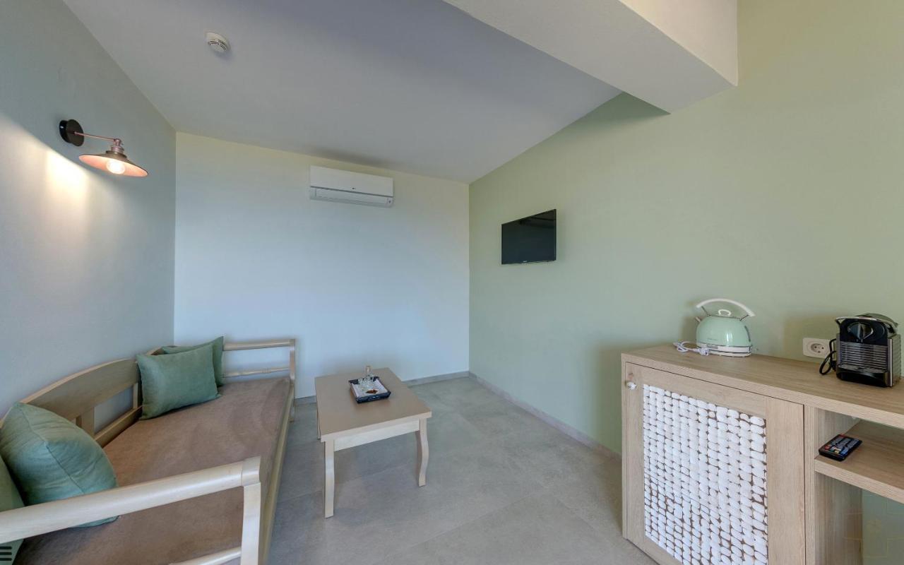 Spiros-Soula Thematic Suites Agia Pelagia Dış mekan fotoğraf